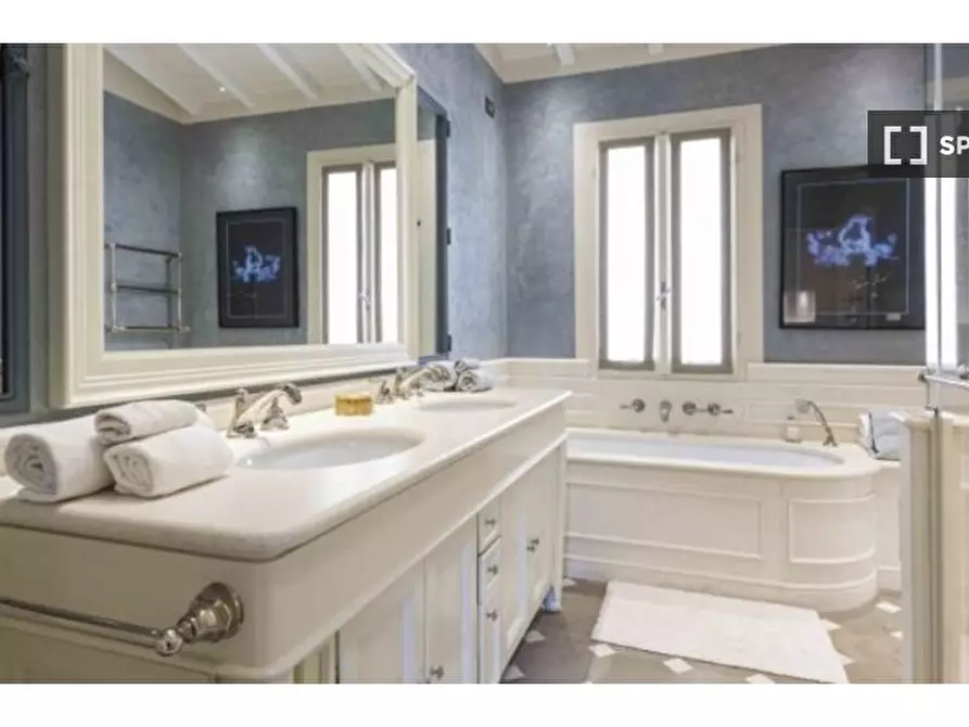 Immagine 15 di Appartamento in affitto  in Costa dei Magnoli a Firenze