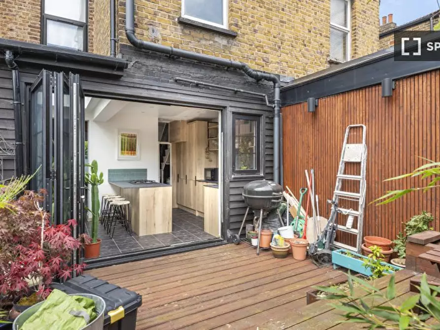Immagine 2 di Appartamento in affitto  in Station Cres a Tottenham