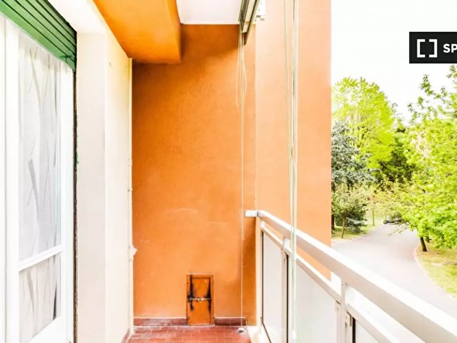 Immagine 19 di Camera condivisa in affitto  in Via degli Astri a Milano