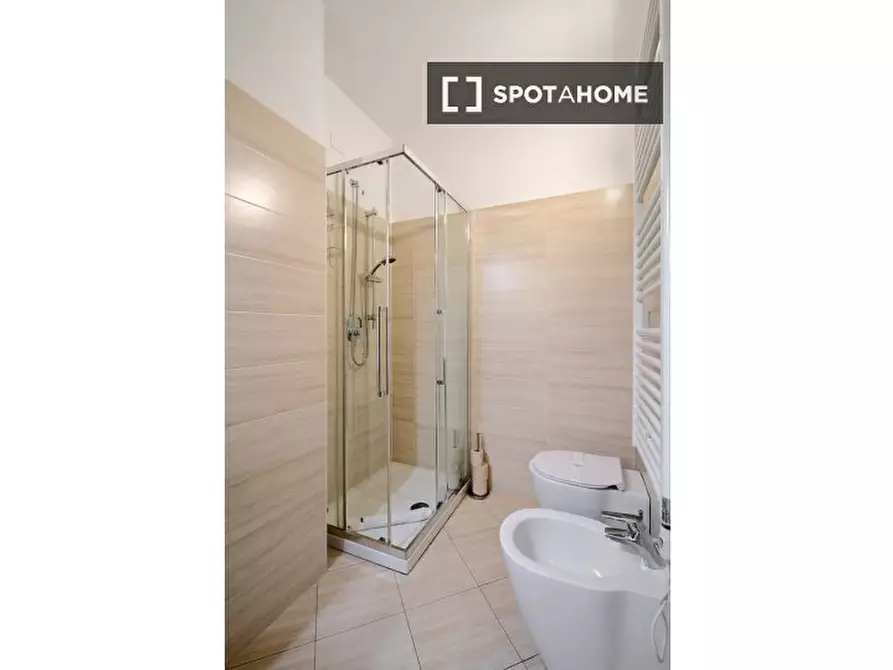 Immagine 5 di Appartamento in affitto  in Via Broni a Milano