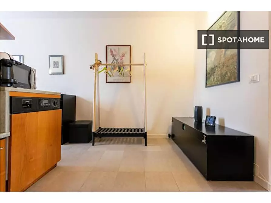 Immagine 4 di Ufficio in affitto  in Via Accademia a Milano