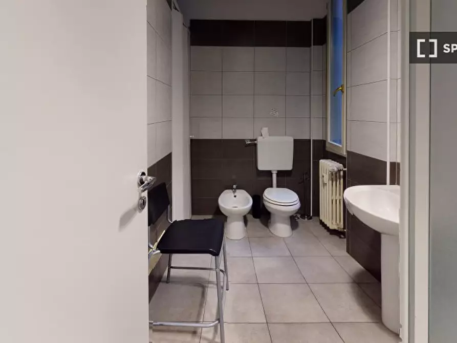 Immagine 11 di Camera condivisa in affitto  in Via Felice Casati a Milano