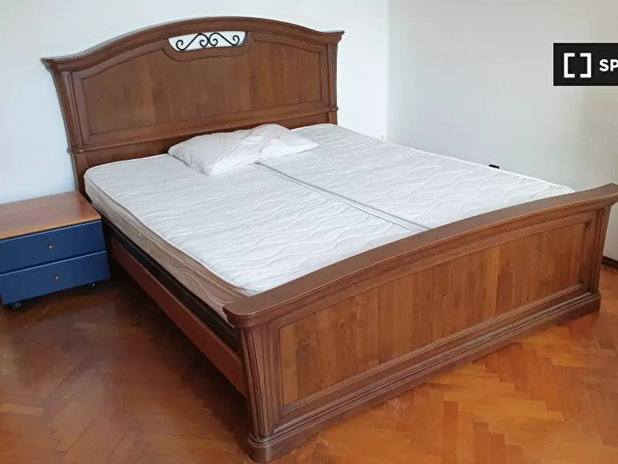 Immagine 2 di Camera condivisa in affitto  in Via Castelbarco a Trento