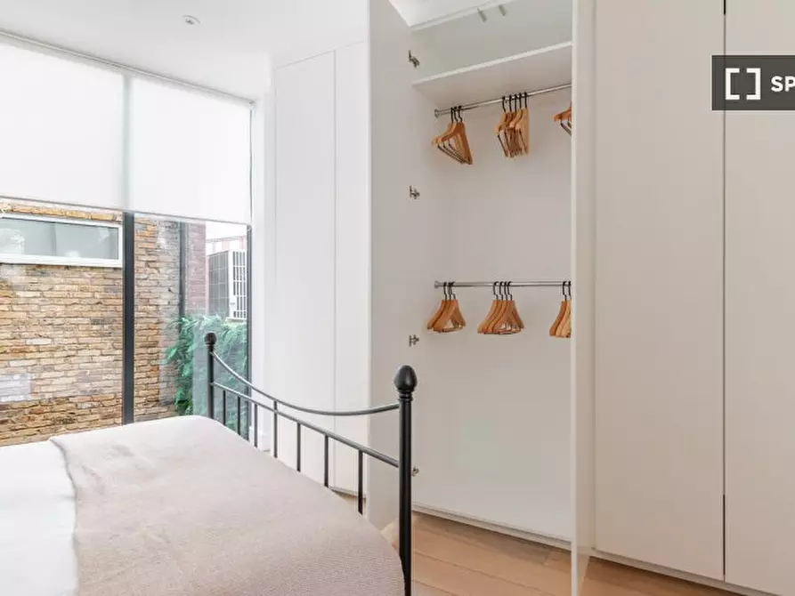 Immagine 14 di Appartamento in affitto  in Bell Street a Camden Town