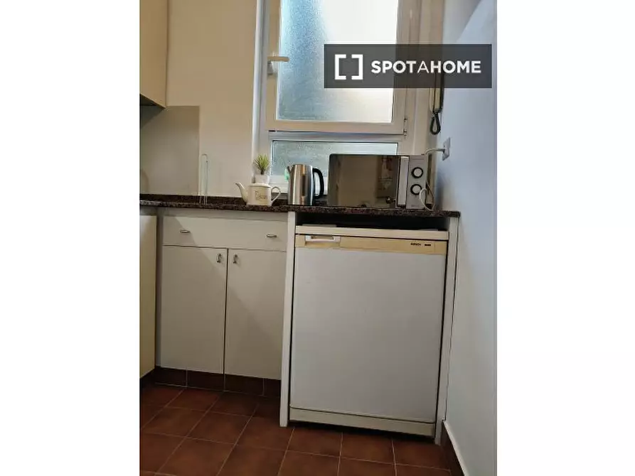 Immagine 13 di Appartamento in affitto  in Via Gradoli a Roma