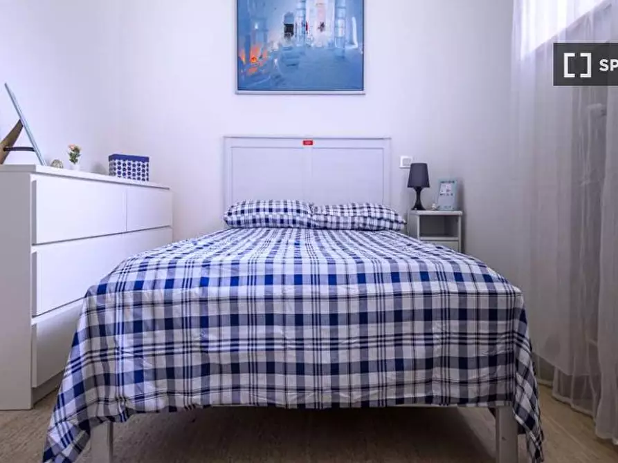 Immagine 1 di Camera condivisa in affitto  in Via Ippodromo a Milano