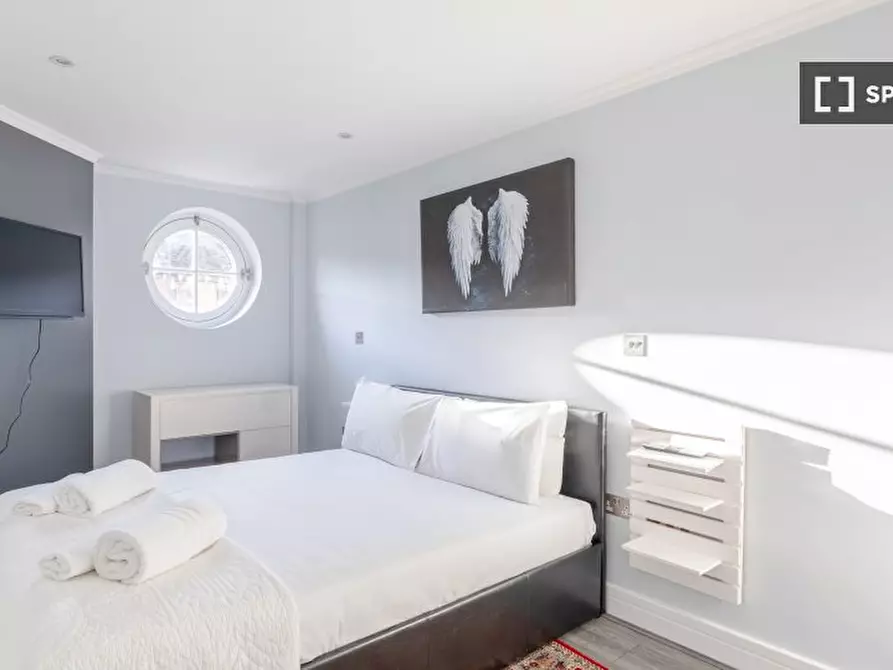 Immagine 6 di Appartamento in affitto  in Greyhound Rd a Hammersmith