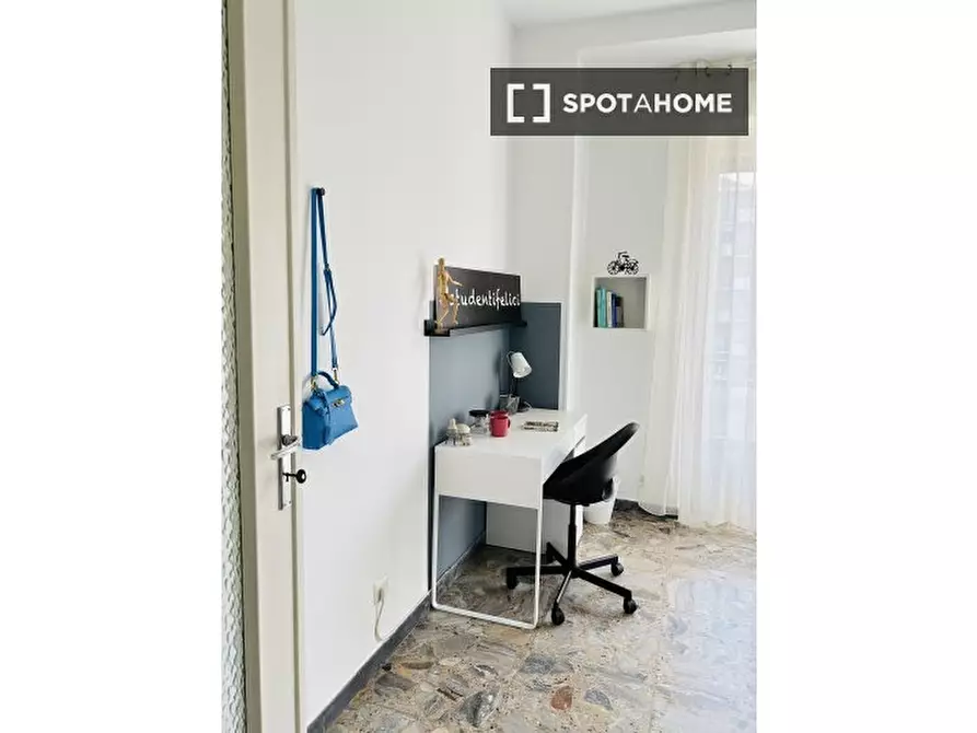 Immagine 5 di Camera condivisa in affitto  in Via Tripoli n. a Torino