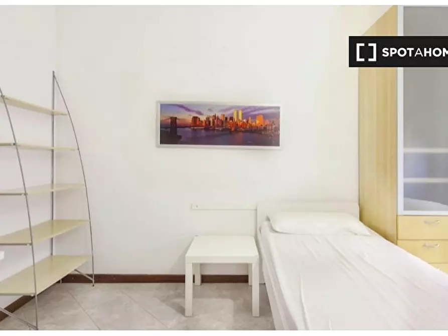 Immagine 3 di Camera condivisa in affitto  in Via Privata Ebro a Milano