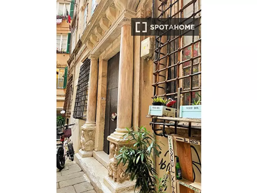 Immagine 7 di Appartamento in affitto  in Piazza dell'Agnello a Genova