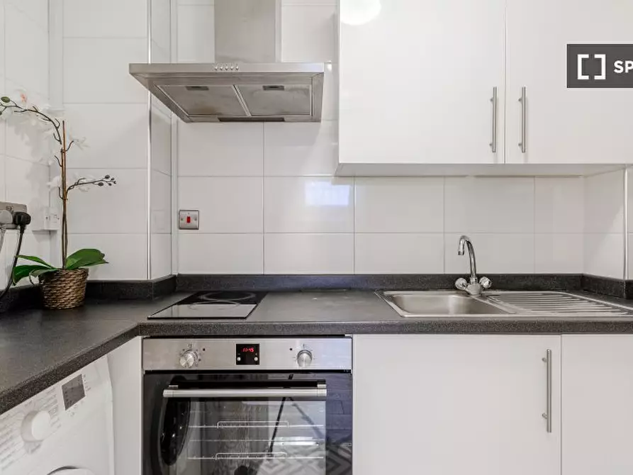 Immagine 7 di Appartamento in affitto  in Apartment a Kensington