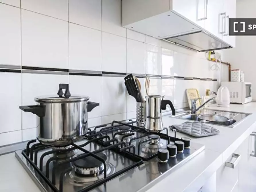 Immagine 9 di Camera condivisa in affitto  in Viale Edoardo Jenner a Milano