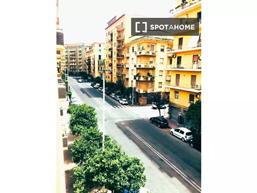 Immagine 2 di Camera condivisa in affitto  in Via Giovanni Battista Pergolesi a Cagliari