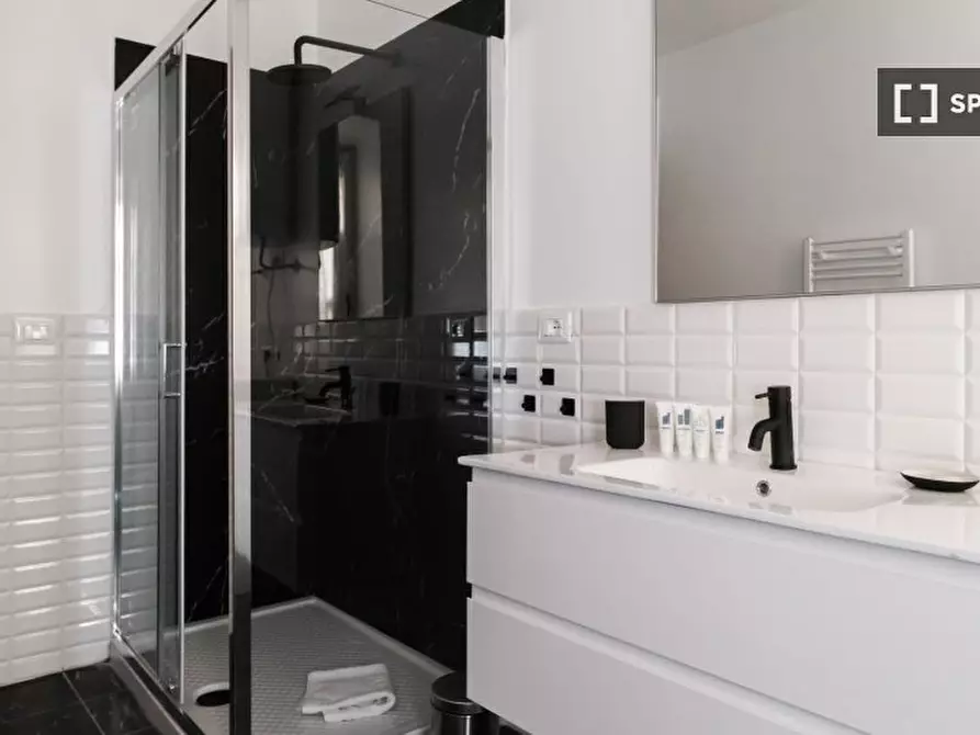 Immagine 17 di Appartamento in affitto  in Via Dei Cappuccini a Roma