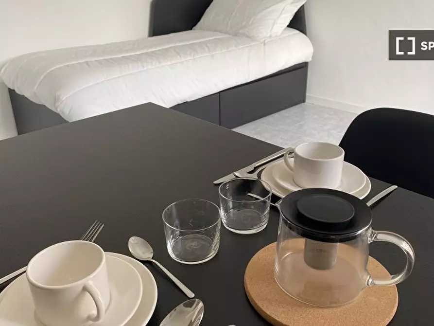 Immagine 1 di Camera condivisa in affitto  in Viale Molise a Milano