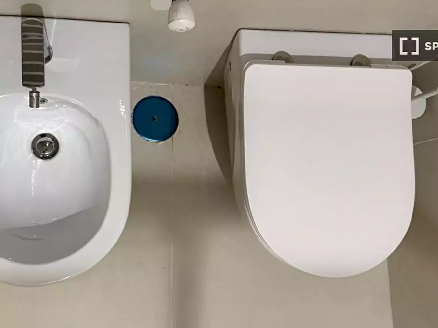 Immagine 8 di Ufficio in affitto  in Via Alessandro Manzoni a Napoli