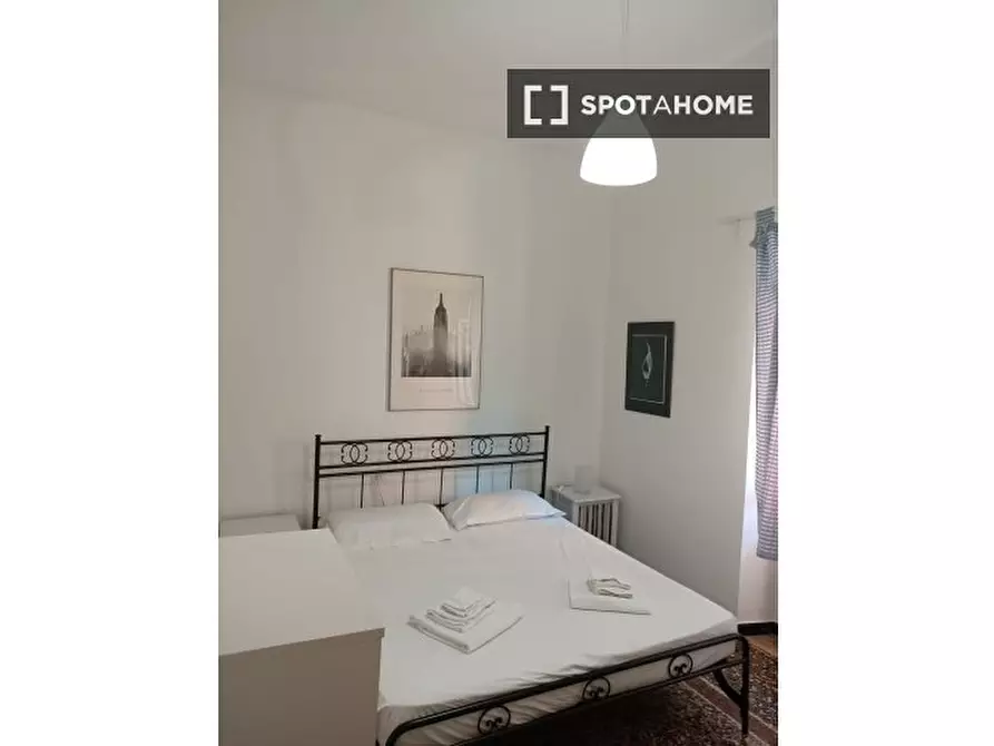 Immagine 5 di Camera condivisa in affitto  in Via Venezia a Genova