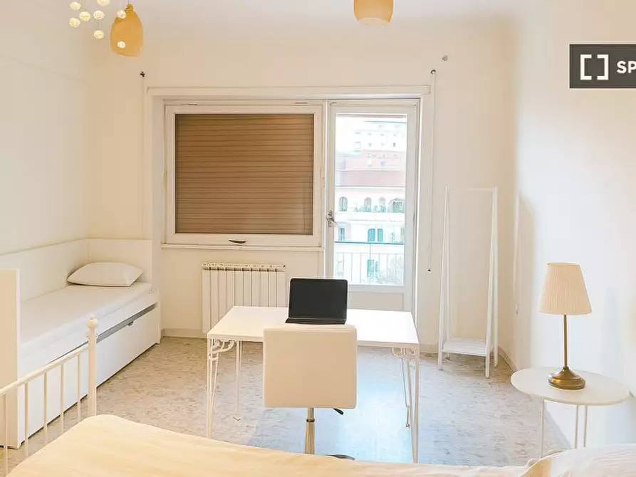 Immagine 6 di Camera condivisa in affitto  in Via Antonio Raimondi a Roma