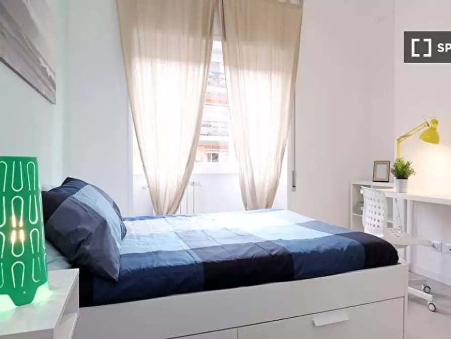 Immagine 4 di Camera condivisa in affitto  in Via Arrigo Davila a Roma