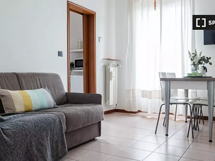 Immagine 10 di Appartamento in affitto  in Via Valassina a Milano