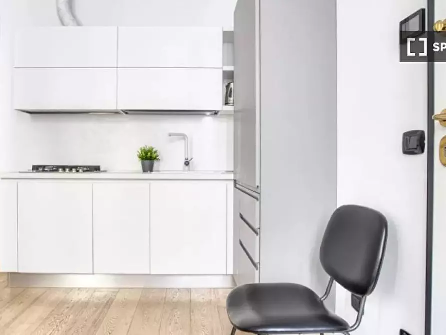 Immagine 5 di Appartamento in affitto  in Via Luigi Federico Menabrea a Milano