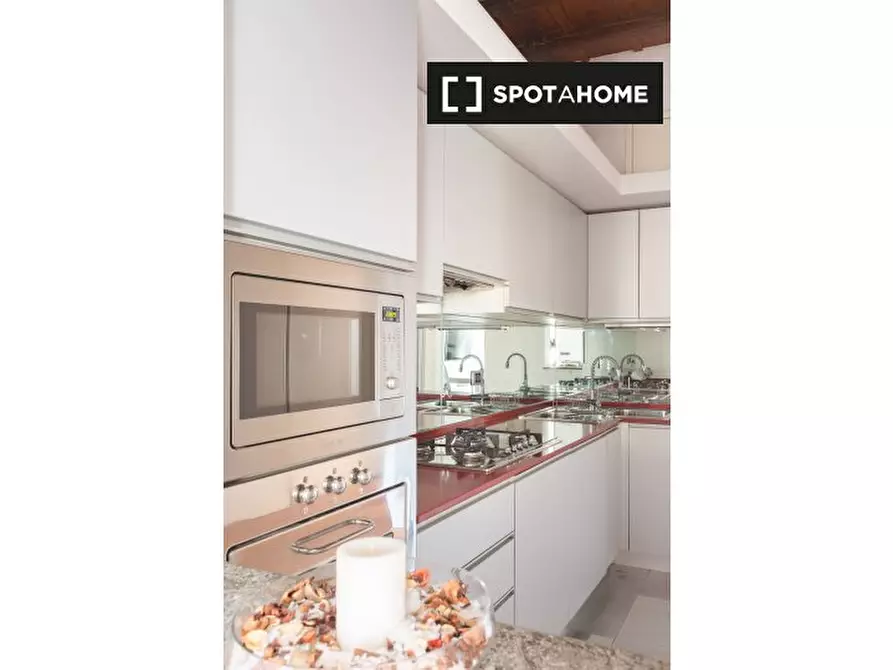 Immagine 12 di Appartamento in affitto  in Vicolo di Santa Margherita a Roma