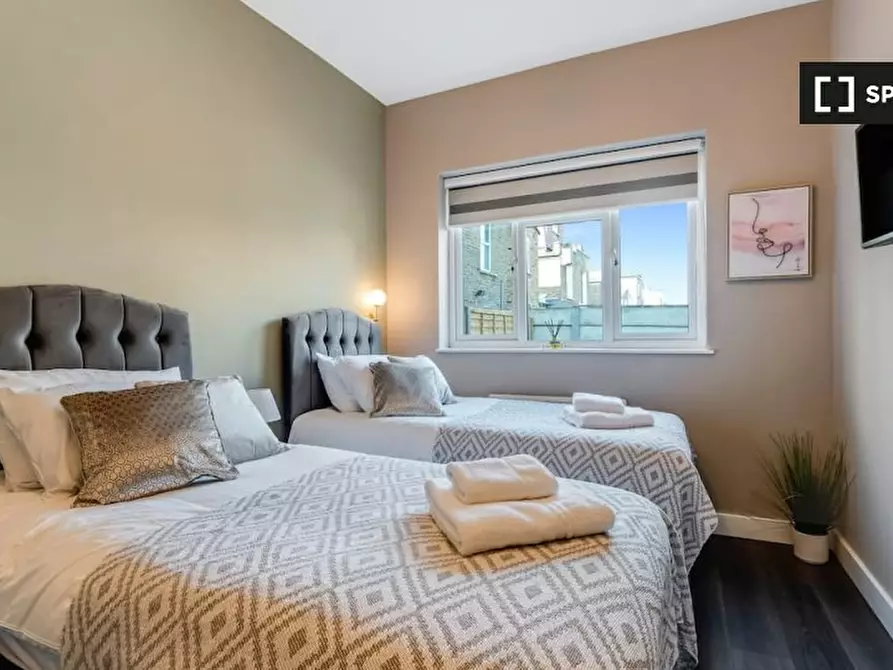 Immagine 6 di Ufficio in affitto  in Flat 25 High Rd a Tottenham