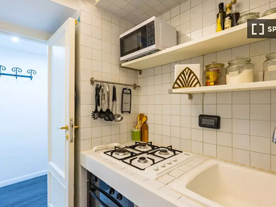 Immagine 7 di Appartamento in affitto  in Via Sant'Arpino a Chiaia a Napoli