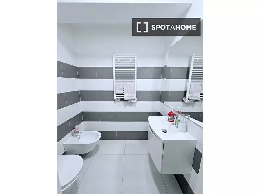 Immagine 4 di Appartamento in affitto  in Via Cesare de Lollis a Roma