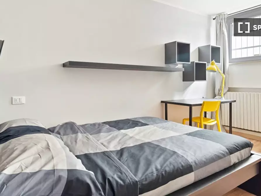 Immagine 1 di Camera condivisa in affitto  in Via Ernesto Breda a Milano