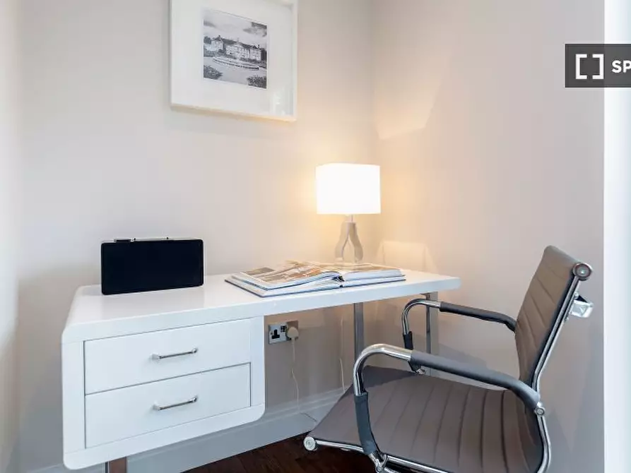 Immagine 2 di Appartamento in affitto  in London Rd a Reigate and Banstead
