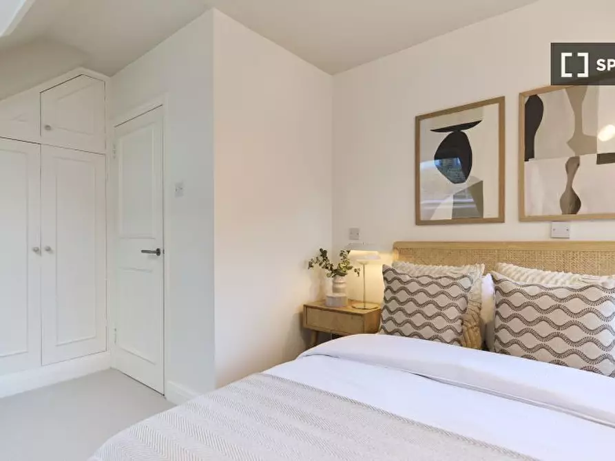 Immagine 15 di Appartamento in affitto  in Macroom Rd a Paddington