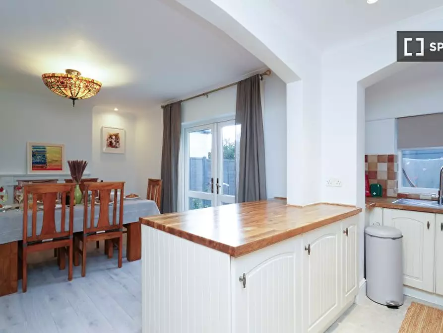 Immagine 8 di Appartamento in affitto  in Brampton Gardens a West Molesey