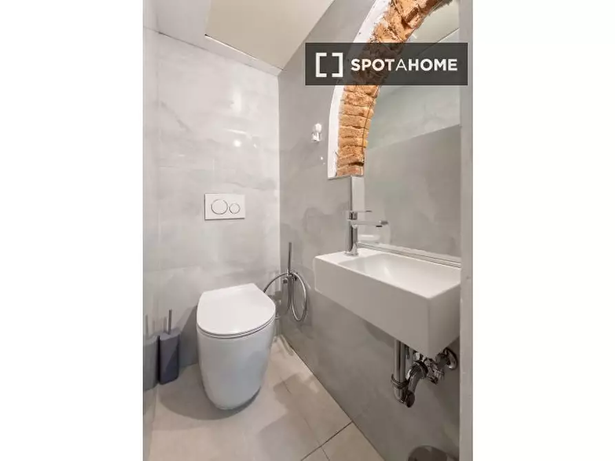 Immagine 6 di Appartamento in affitto  in Via della Vigna Vecchia a Firenze