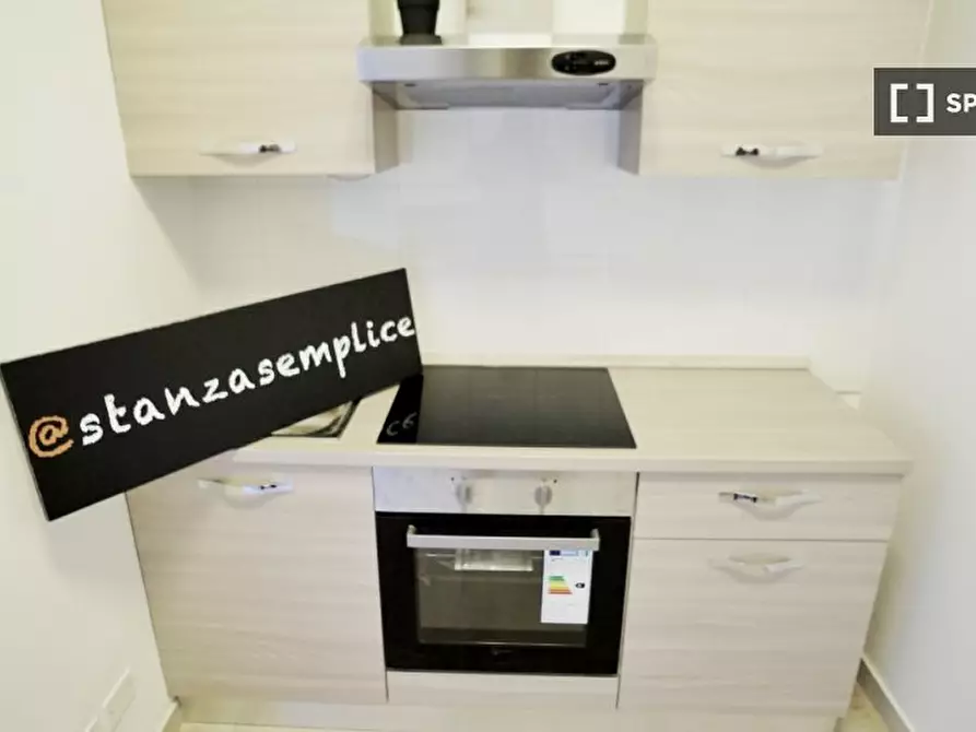 Immagine 3 di Camera condivisa in affitto  in Corridoni a Milano