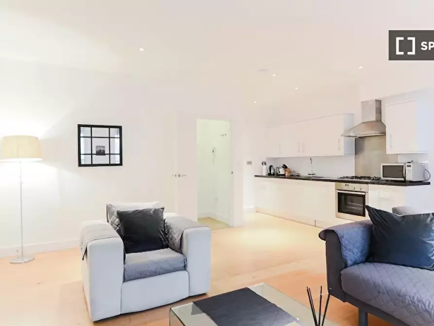 Immagine 1 di Appartamento in affitto  in a Wellington St a 