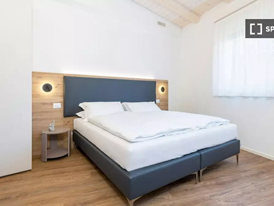 Immagine 1 di Camera condivisa in affitto  in San Giovanni a Trento