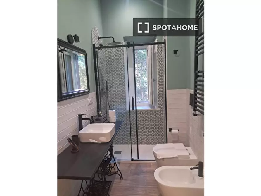 Immagine 10 di Appartamento in affitto  in Via Ettore Rolli a Roma