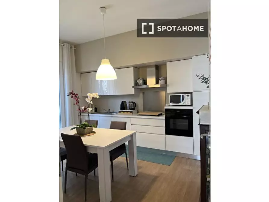 Immagine 7 di Camera condivisa in affitto  in Via Avellino a Padova