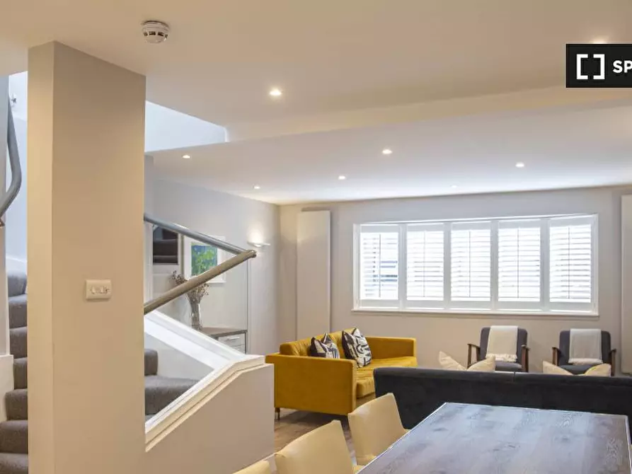 Immagine 6 di Appartamento in affitto  in Livonia Street a 