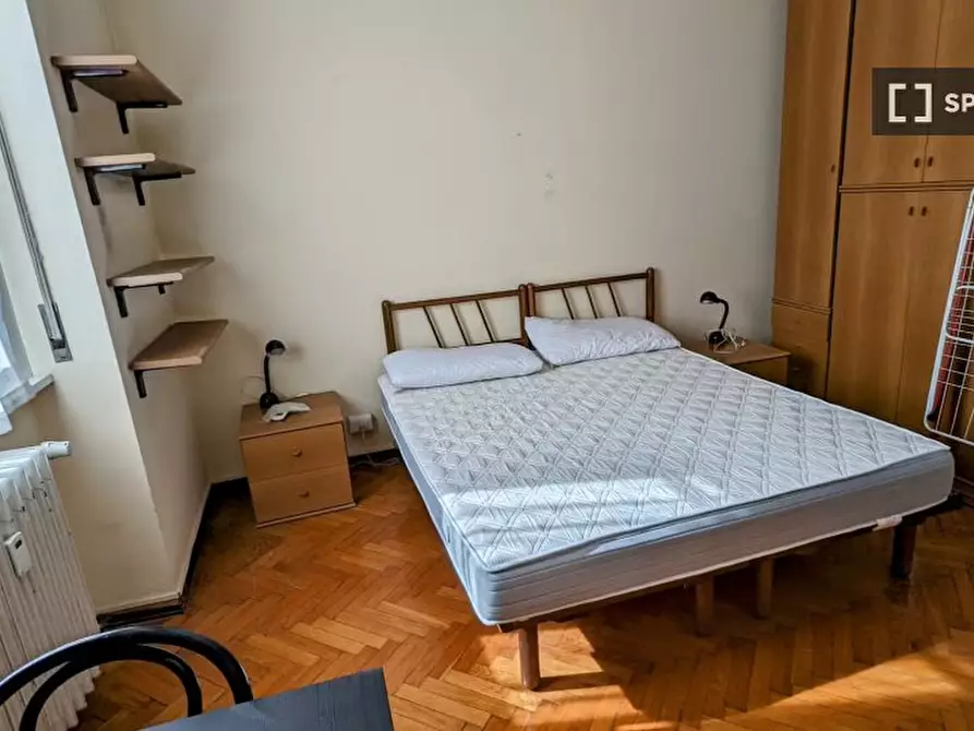 Immagine 1 di Camera condivisa in affitto  in Via Paolo Giovio a Milano