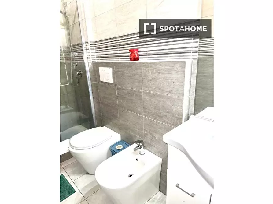 Immagine 4 di Appartamento in affitto  in Via Aversa a Roma