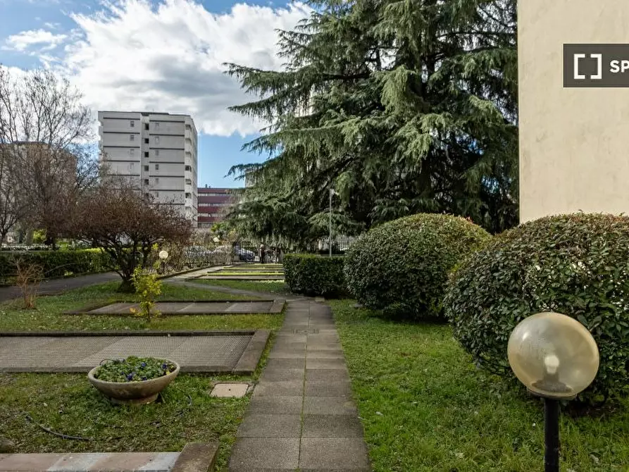 Immagine 11 di Appartamento in affitto  in Via Franco Russoli a Milano