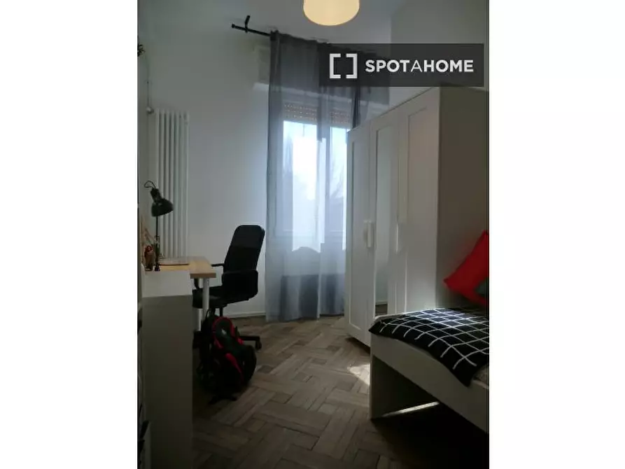 Immagine 6 di Camera condivisa in affitto  in Via Sorio a Padova