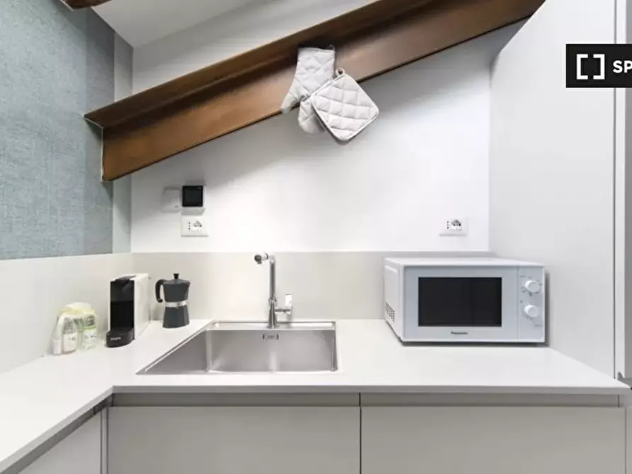 Immagine 5 di Appartamento in affitto  in Via dell'Indipendenza a Bologna