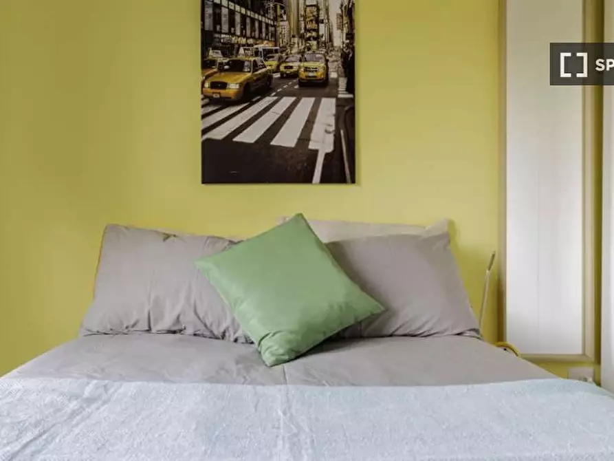 Immagine 4 di Camera condivisa in affitto  in Via Fiume delle Perle a Roma