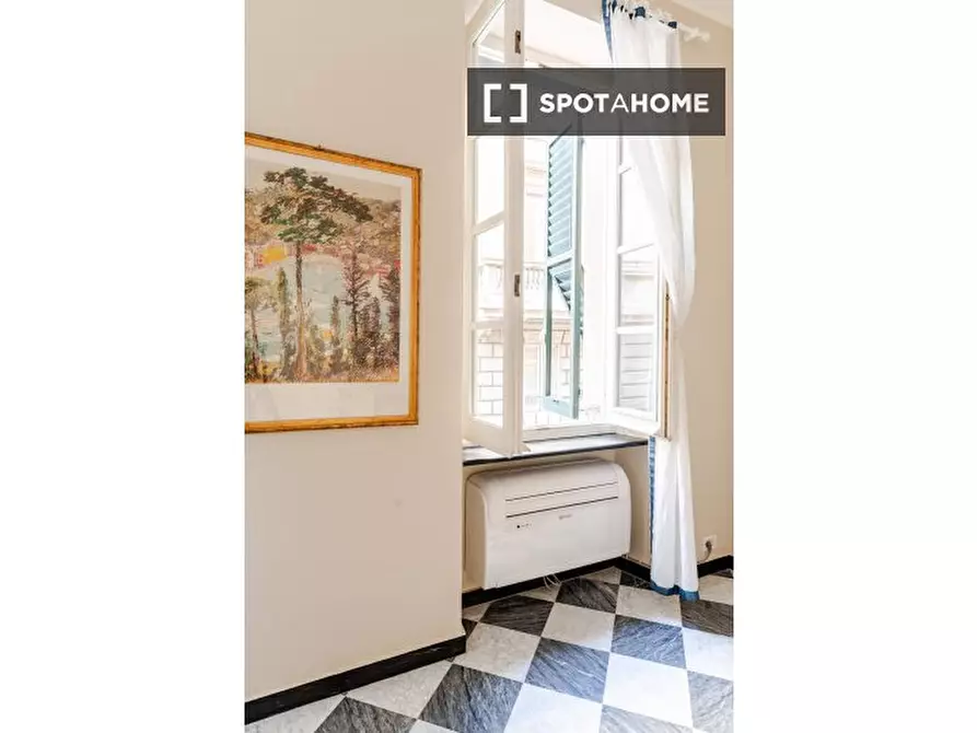 Immagine 12 di Appartamento in affitto  in Via di Porta Soprana a Genova