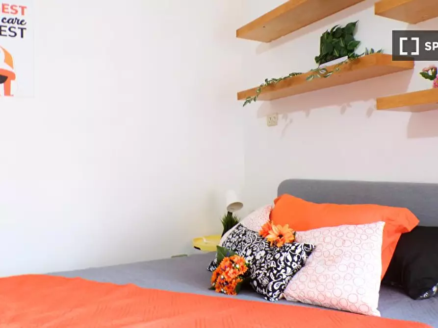 Immagine 4 di Camera condivisa in affitto  in Dei Bibiena n a Bologna