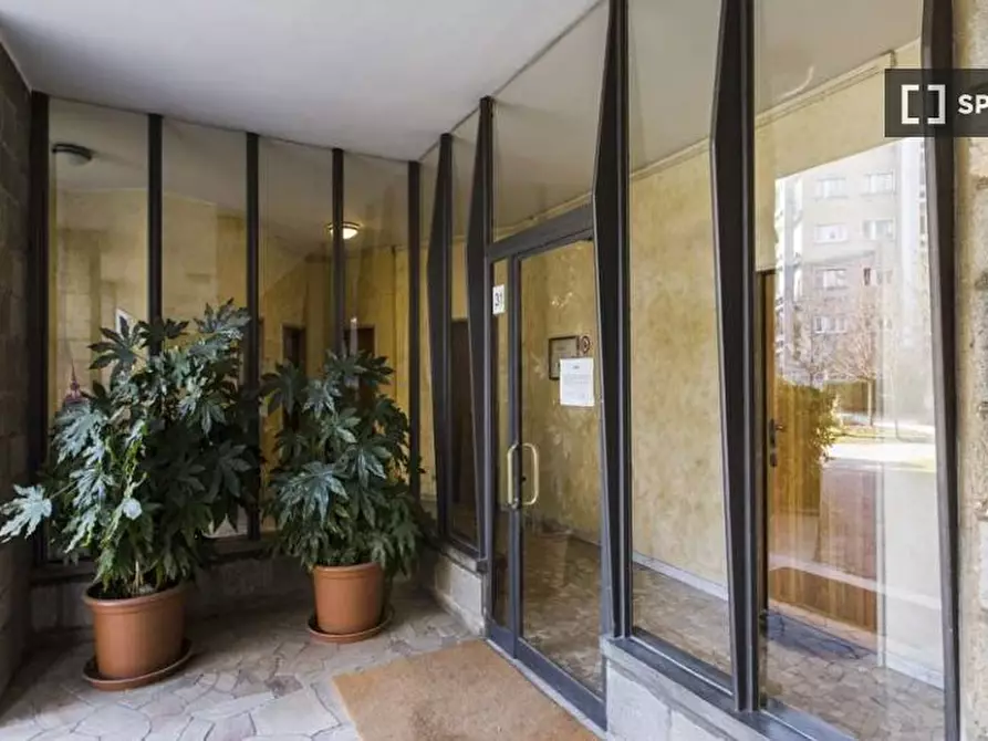 Immagine 17 di Camera condivisa in affitto  in Via Moncalvo a Milano