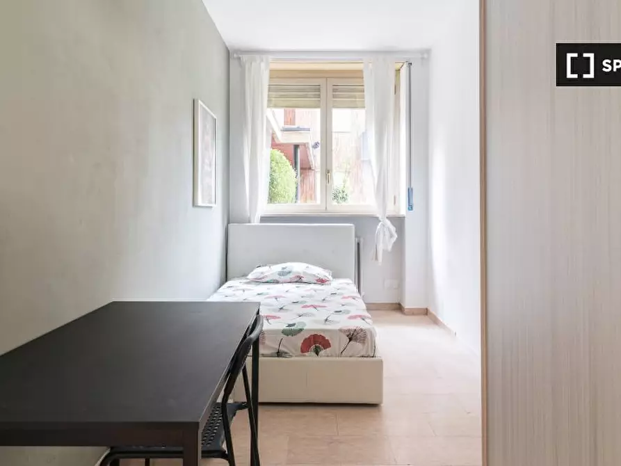 Immagine 1 di Camera condivisa in affitto  in Via Mac Mahon a Milano